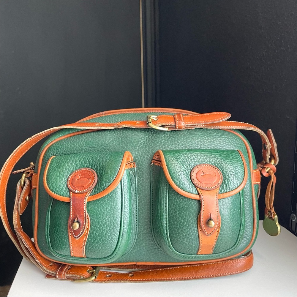 Dooney and Bourke Awl Leather Green Double pocket explorer